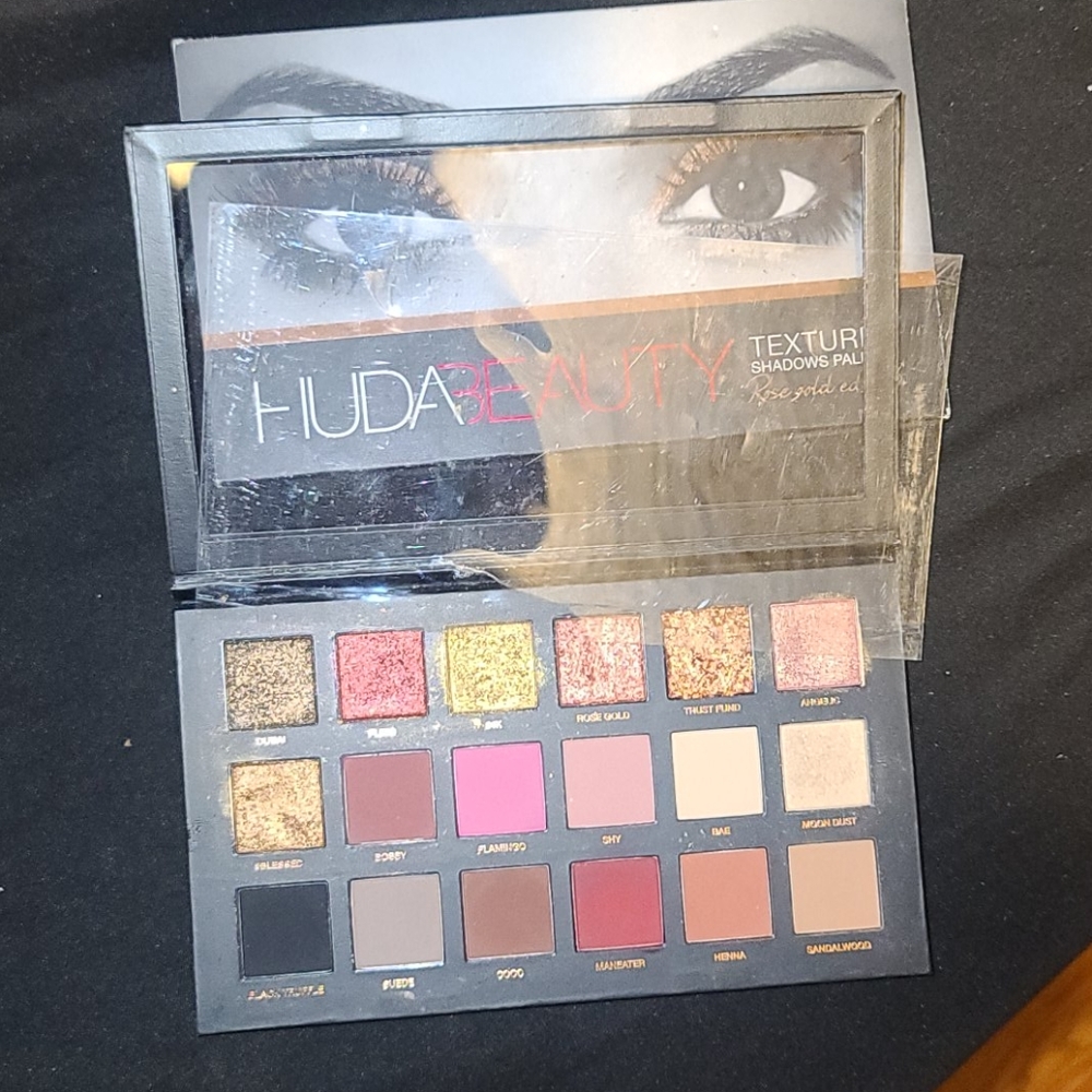 Makeup palette